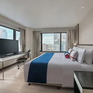 Seda Residences Makati **** ماكاتي