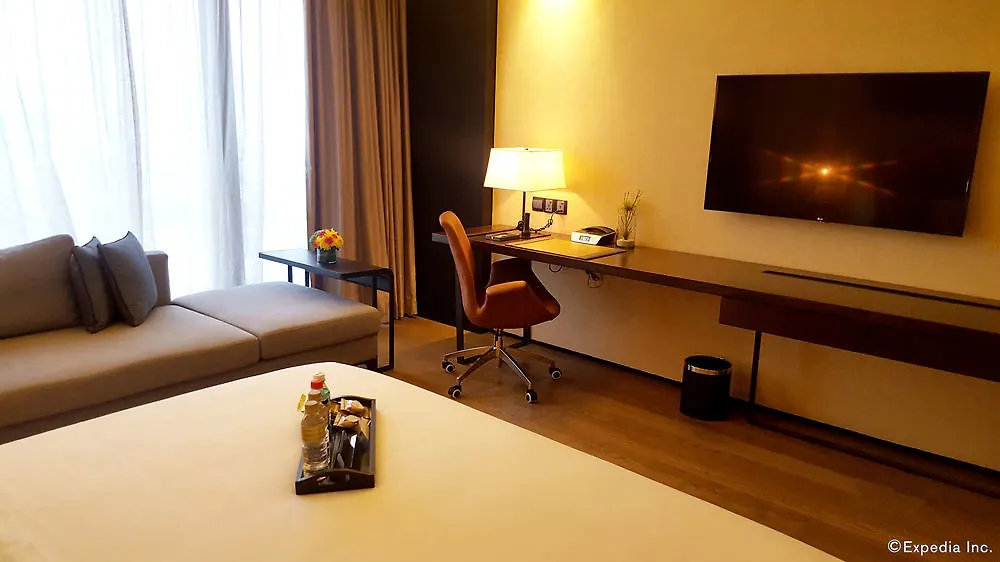I'M Hotel San Pedro Makati 5*,